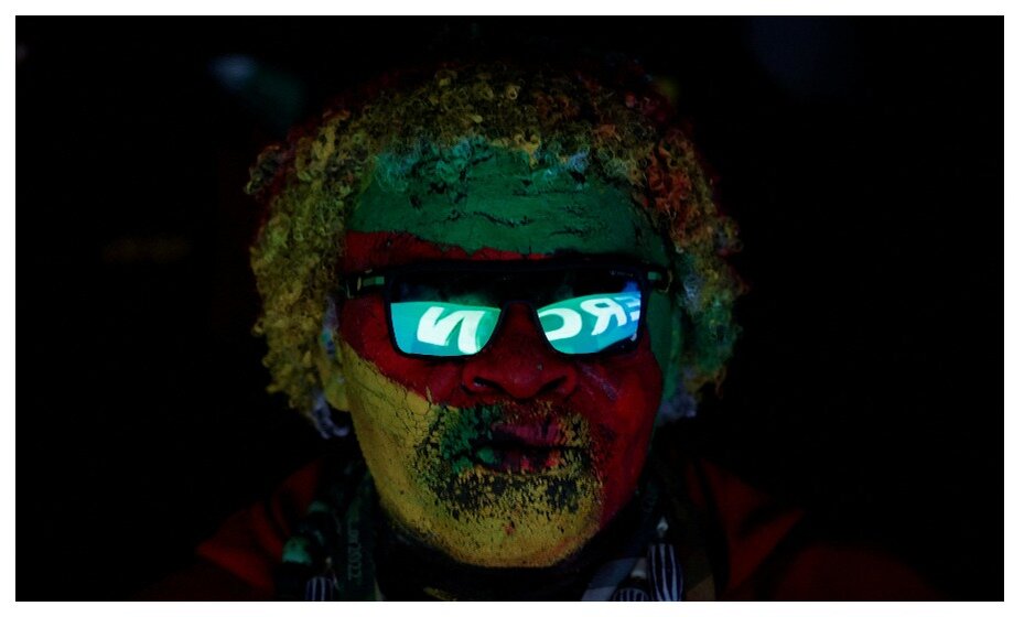    Болельщики Камеруна до конца верили в успех своей команды на ЧМ в Катаре. Фото: Reuters