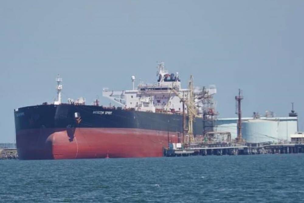 Едем на восток: кому Россия нефть продает