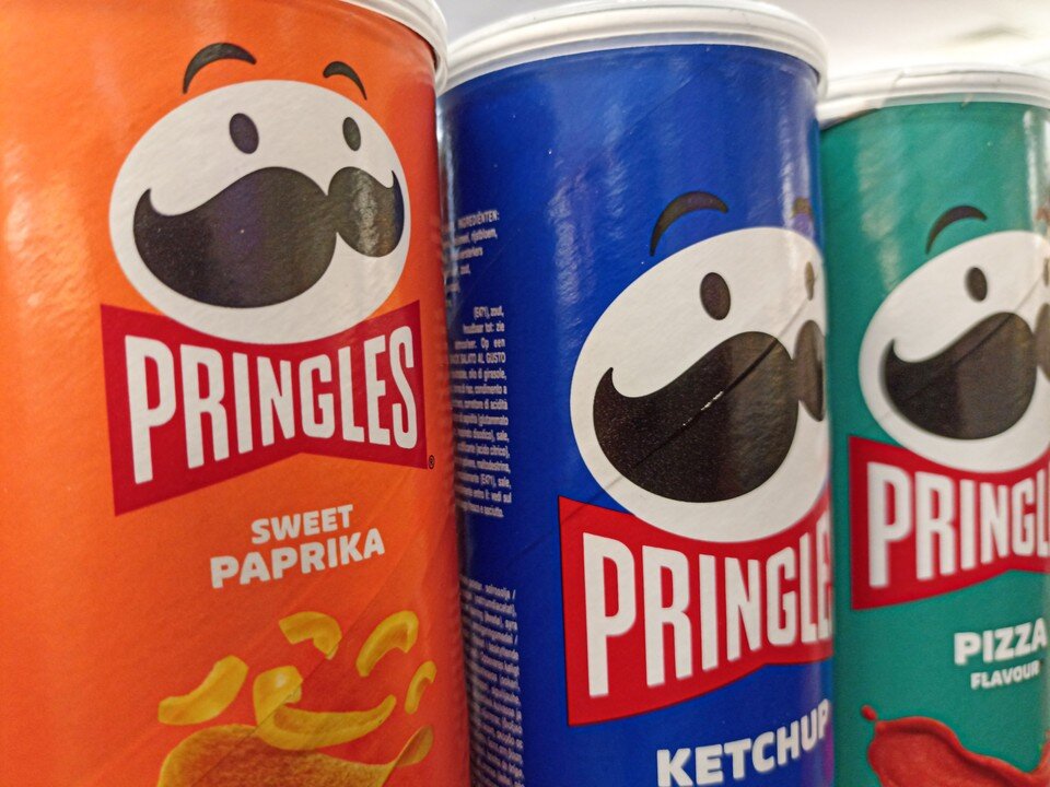     Pringles  GLOBAL LOOK PRESS
