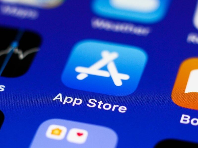    На iPhone появятся сторонние магазины приложений. Когда и в каком виде?