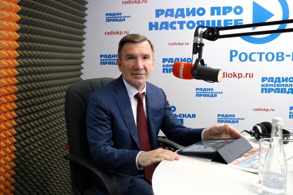     Первый замгубернатора ответил на вопросы читателей и подвел итоги года. Фото: ЗАХАРЧЕНКО Наталья