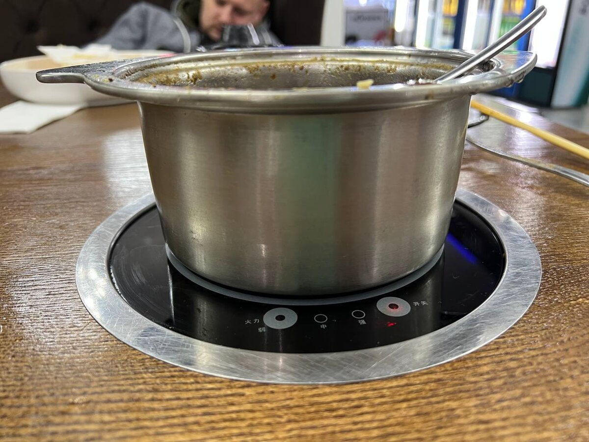 Сегодня решили попробовать традиционно китайскую кухню. И взяли китайский самовар хого. Привет! Я Женя и мы с мужем хотим воплотить нашу мечту.-2