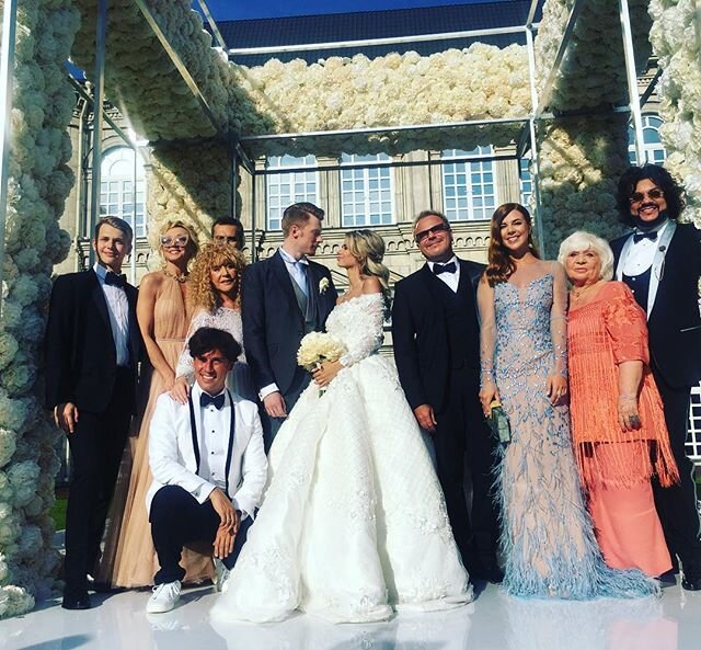 На фото: Всегда так смотрите друг на друга @npresnyakov ???? @alenaakrasnova