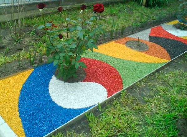 Пример использования вторичного щебня в декоративных целях