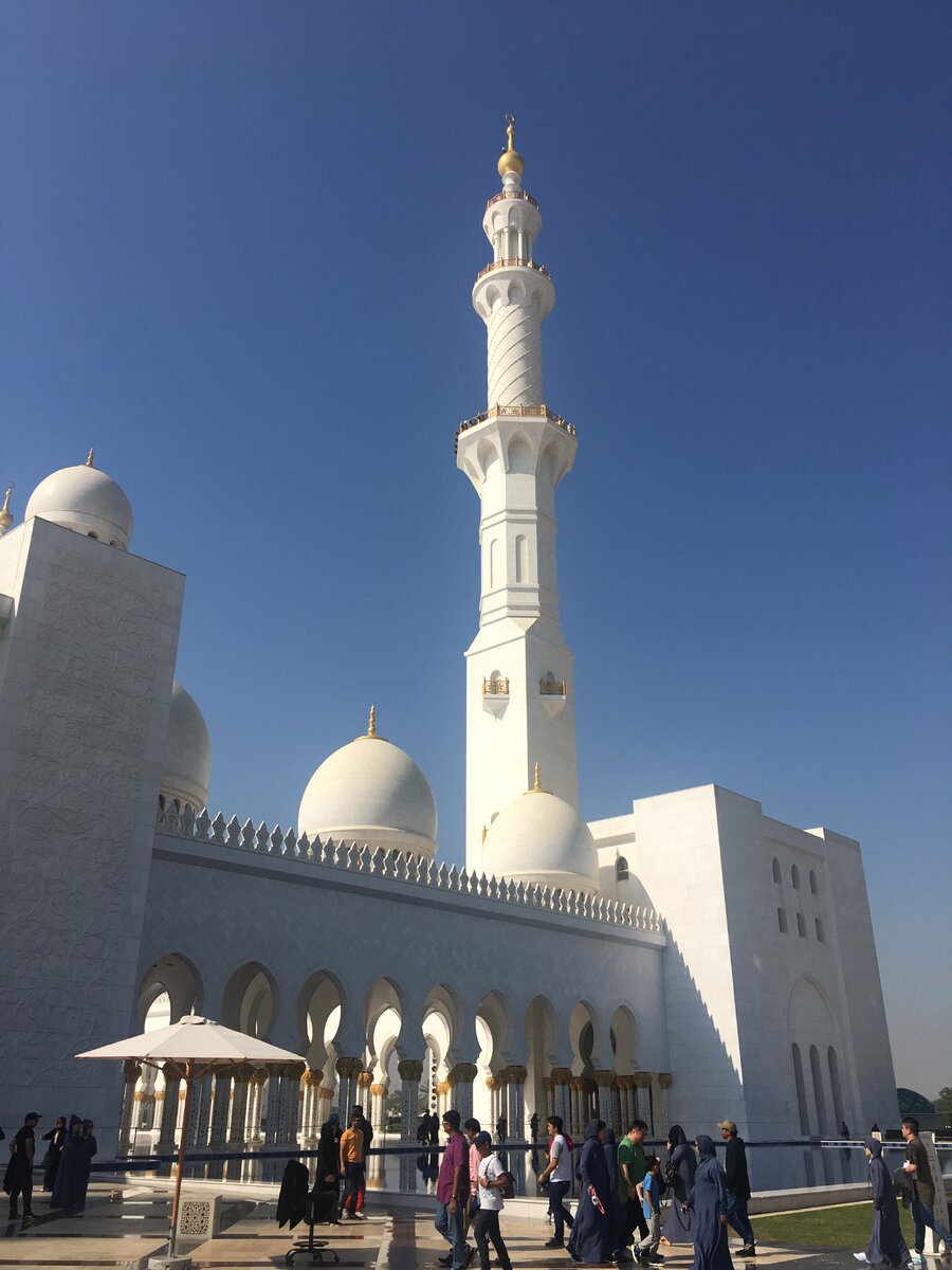 Абу-Даби, ОАЭ. Мечеть Шейха Зайда 