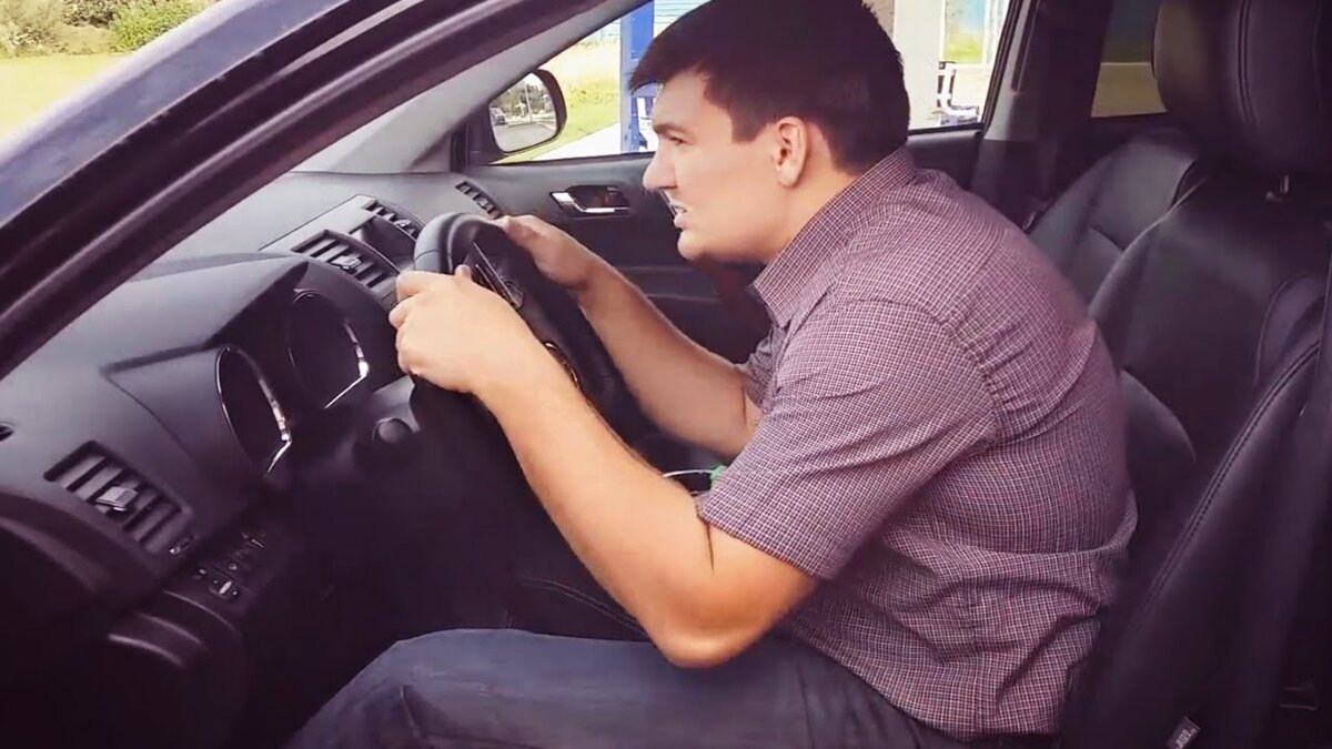 Парень в авто Любительское