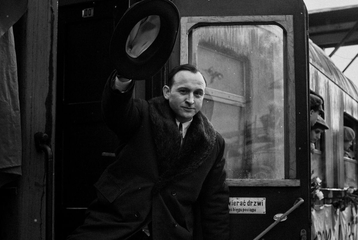 «Холодная война» (18+).