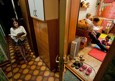 Как купить комнату в квартире, коммуналке или общежитии – вопрос юристу по недвижимости. Прежде всего, давайте разберемся, какой может быть комната, приобретаемая в собственность?