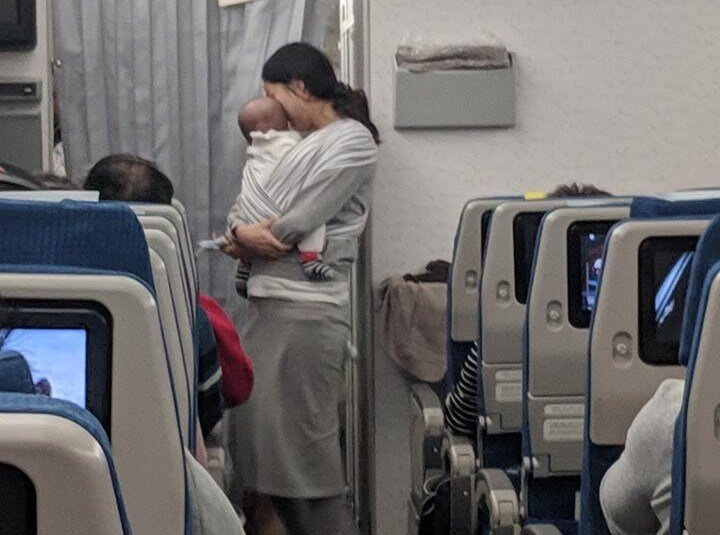   Перелет Сеул — Сан-Франциско прошел невероятно спокойно для всех пассажиров, несмотря на младенца, который впервые летел на самолете.