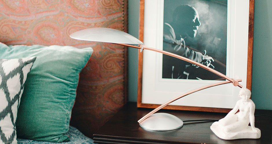 Светильник с функцией светового будильника. Обеспечивает плавное пробуждение, снижает уровень стресса. Дизайн: Наталья Мусорина. 