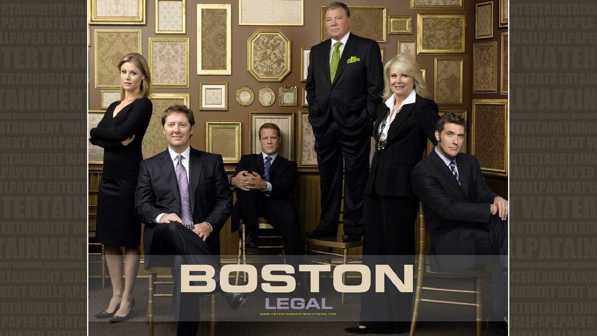 "Юристы из Бостона" (Boston Legal) - это один из самых смешных сериалов про юристов. 