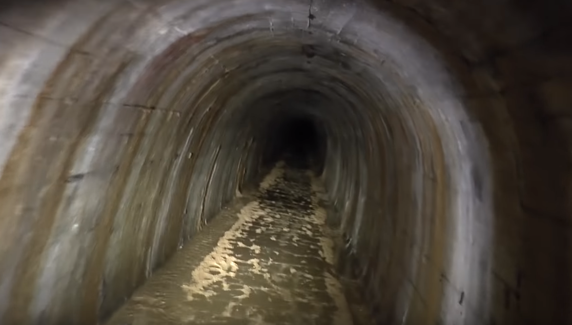 Затопленные туннели лагеря