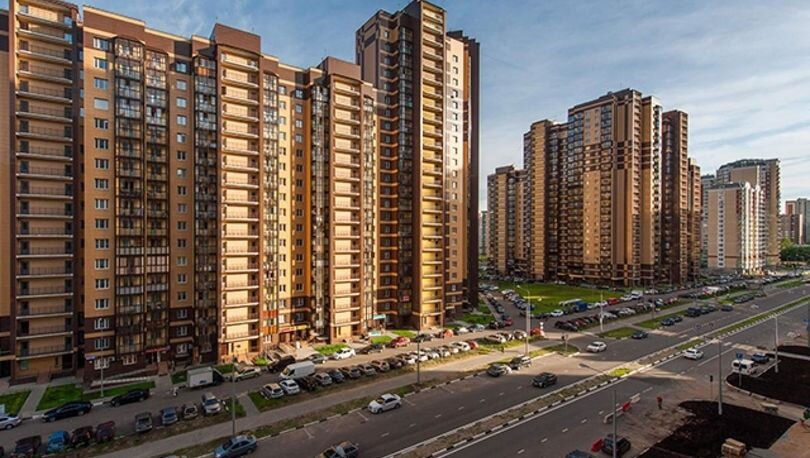 Радужная картинка микрорайона с агрегаторов продажи недвижимости не предполагала брошенный на краю громадный недострой