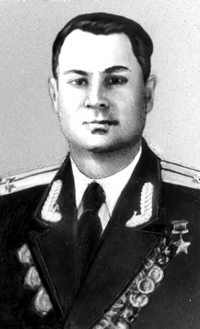 Герой Советского Союза Александр Алексеевич Карпов.