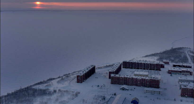 Фото из Яндекс.Картинки. Снежногорск на берегу Усть-Хантайского водохранилища. 