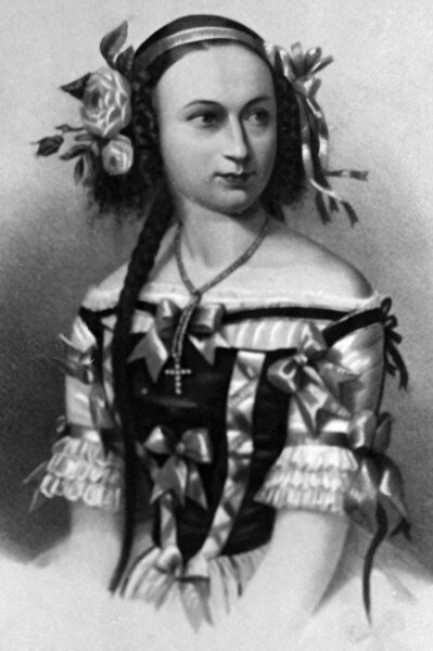 Елена Андреянова - первая российская Жизель. (Яндекс-картинки)