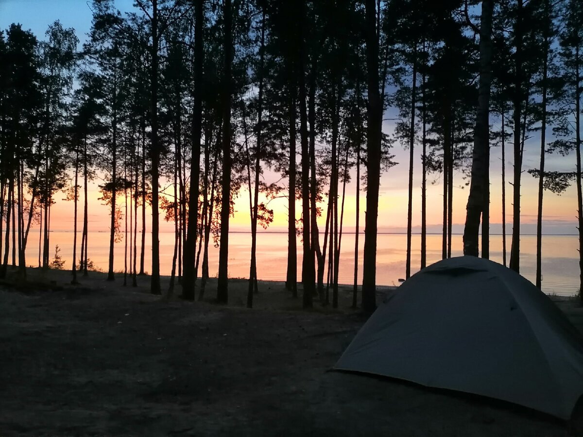Только гостеприимный Финский залив подарил под вечер спасительную прохладу. Спасибо ему.)