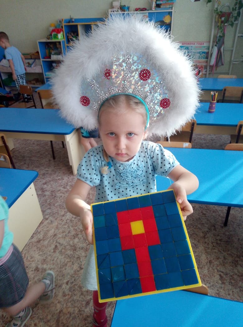 Четвёртый ребёнок полюбил детский сад с первого дня.