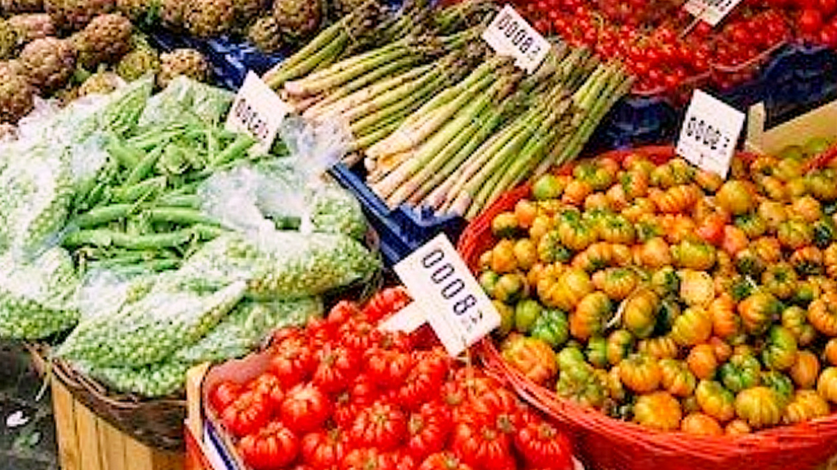 Половина вашей тарелки при каждом приеме пищи должна состоять из продуктов.