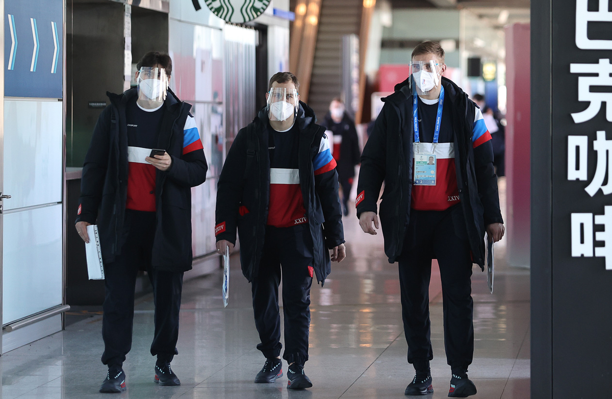 Сборной России в Пекине придется бороться не только с соперниками, но и с ковидом. Фото: ФХР
