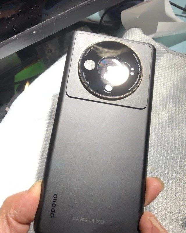 Xiaomi 12S Ultra с керамической тыльной панелью