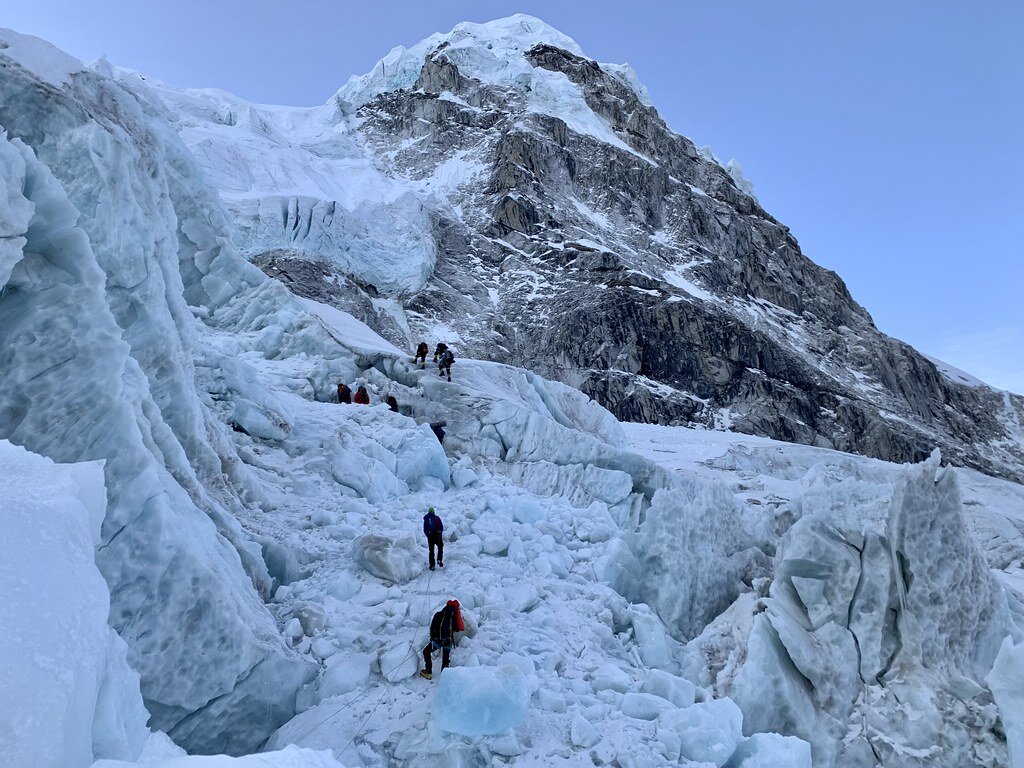 Ледопад Кхумбу фото с космоса