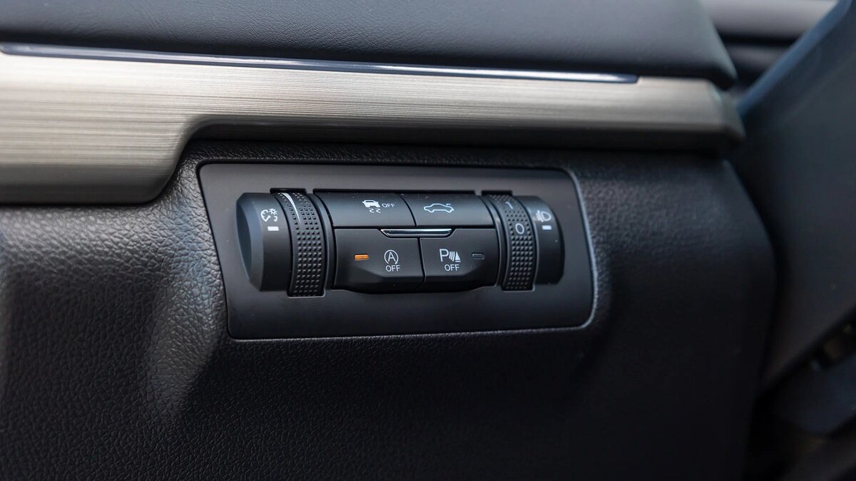 Renault duster кнопка eco. Тойота рав 4 управление кнопками. Кнопки солярис слева. Кнопки на мазда сх5 слева от руля. Кнопка слева.