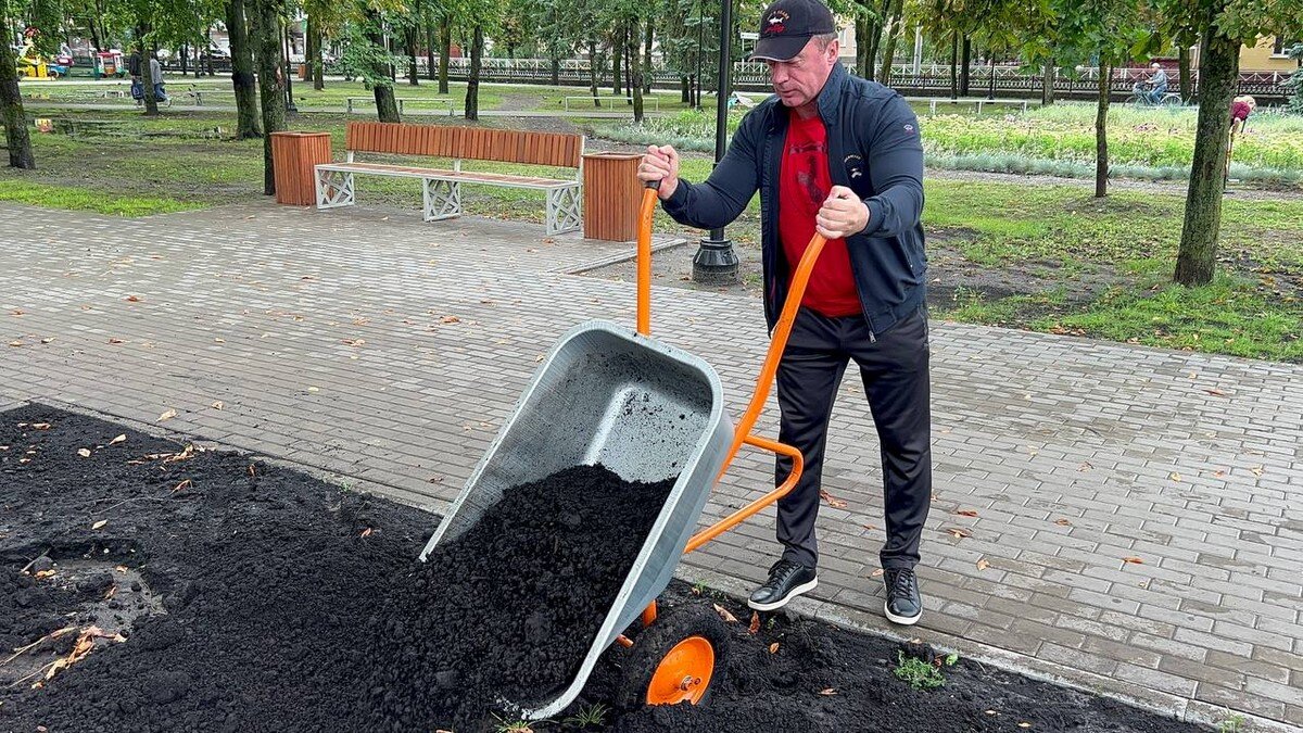    Мэрия Брянска приписала блогеру Чернову отказ убирать родной город avchernov
