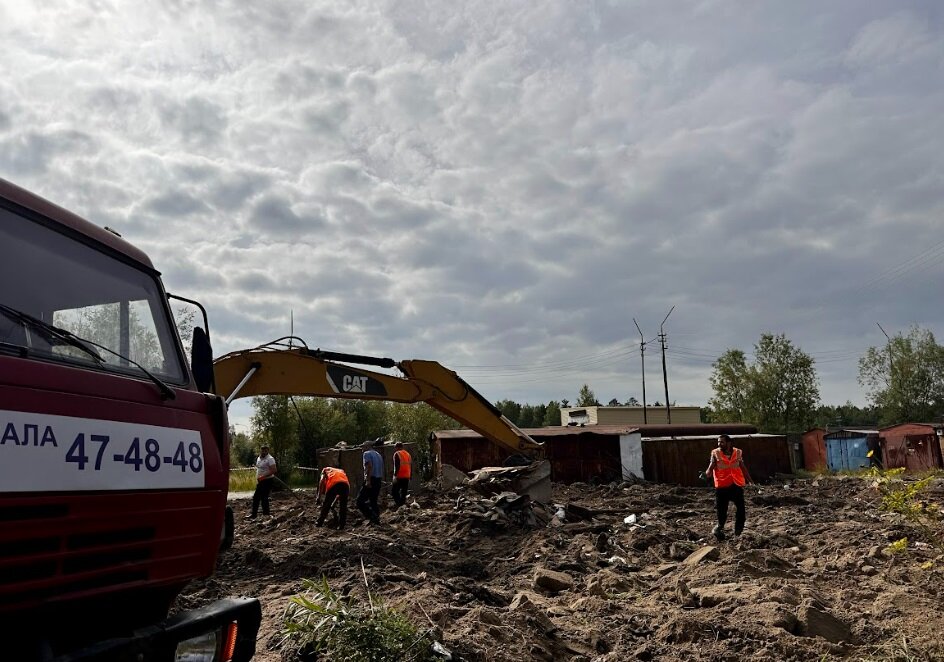    В Сургуте сносят гаражи «Венеции»