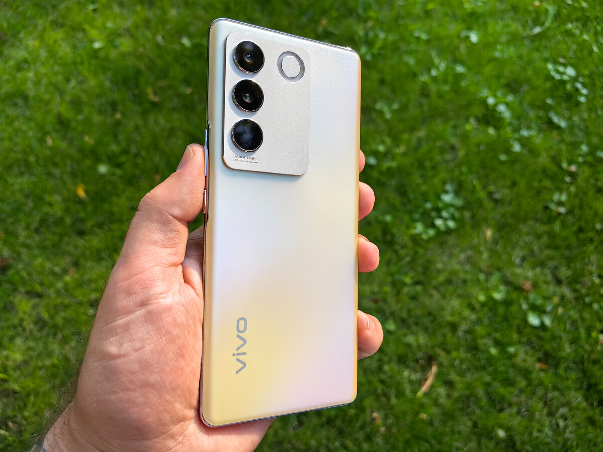 Vivo V27 «струящийся золотой» - новый цвет | AI-TREND | Дзен