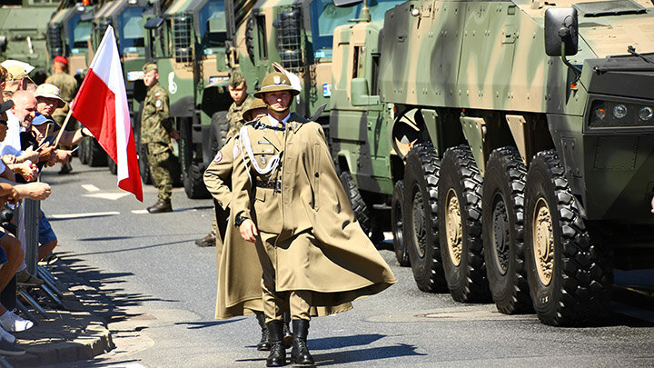 Польша активно укрепляет свою армию и стягивает войска на границу с Белоруссией. Фото: Jakob Ratz / Keystone Press Agency / Global Look Press