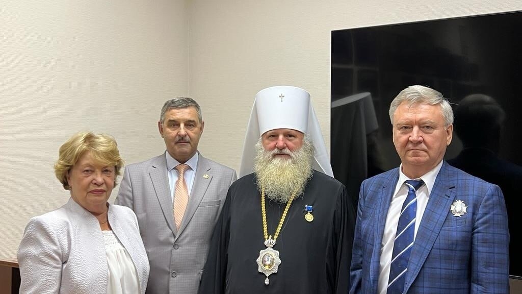     Митрополита Павла из Югры наградили золотой медалью Российской инженерной академии. Получил он ее за строительство православных храмов в России и Филиппинах, рассказали в пресс-службе региональной епархии.