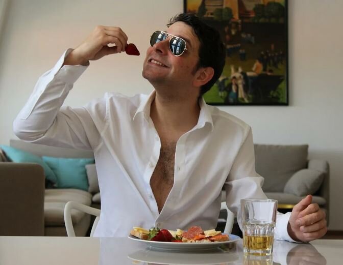 Гурман тот еще...