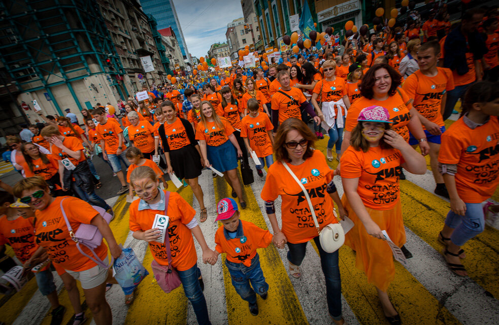 В городе Владивостоке в эти выходные отметили День тигра. Этот достаточно необычный праздник на самом деле был очень долгожданным среди местных жителей. Да и масштабы празднований тоже довольно впечатляющие.