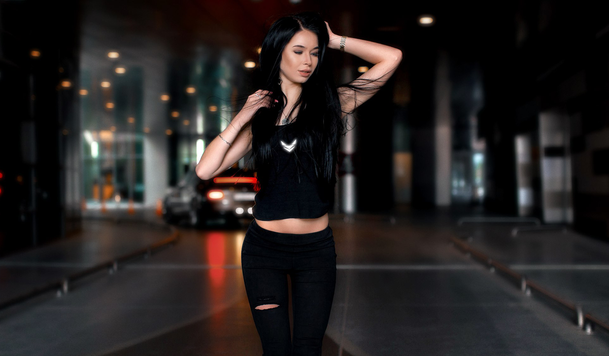 Несколько идей с чем носить футболку оверсайз