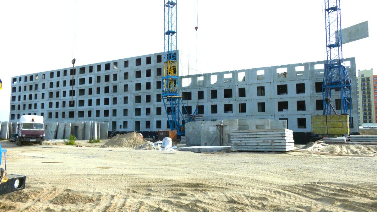    В Ханты-Мансийске активно ведётся строительство многоквартирников