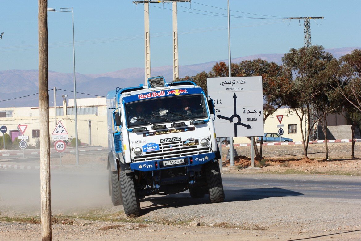 Africa Eco Race: как я был штурманом «боевой» технички «КАМАЗ-мастер» |  Автомобильный журнал 