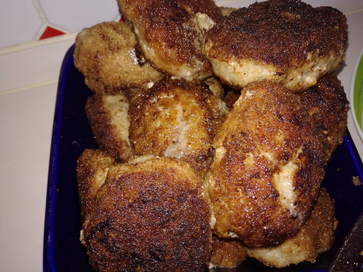 Сегодня хочу поделиться с вами секретами приготовления вкусных котлет.