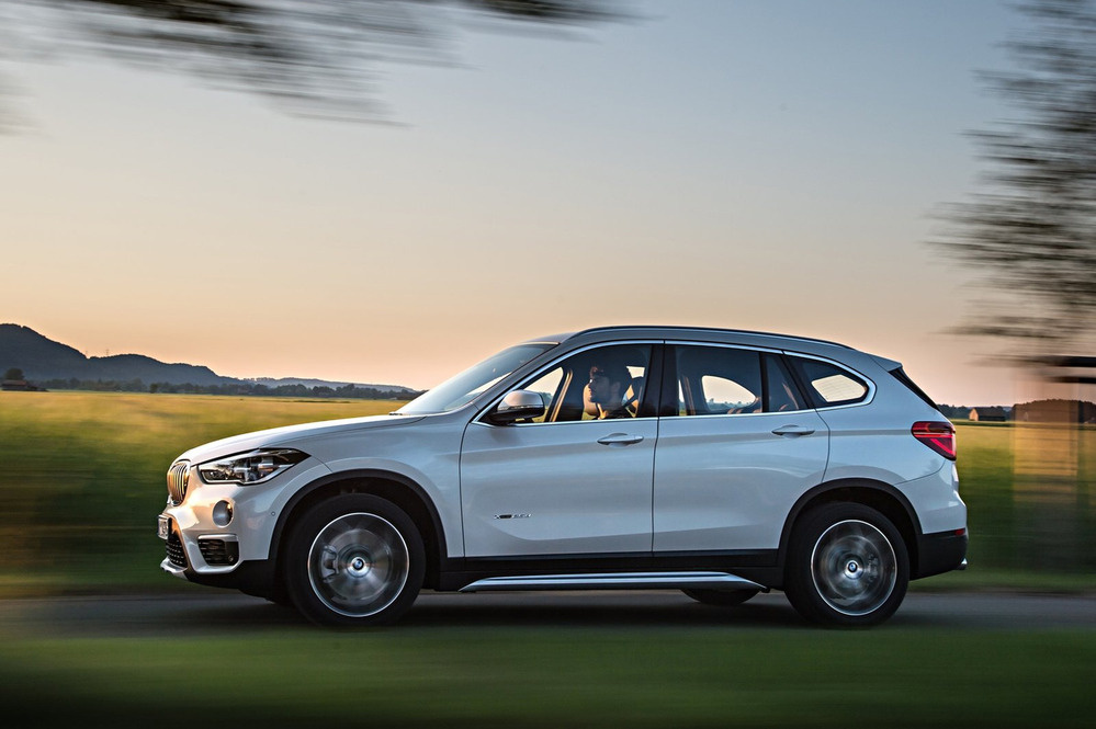 Новый  кроссовер стал на 38 мм короче, на 56 мм выше и шире на 23 мм. Колёсная  база сократилась на 90 мм. В итоге у машины совсем иные пропорции – она  куда больше похожа на другие Х-модели, чем её предшественница.    