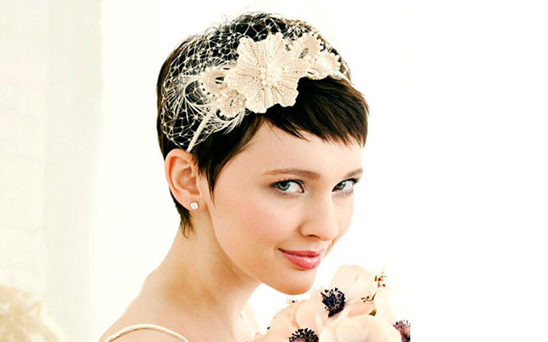 Берет на короткие волосы фото Короткие прически на свадьбу: 20 примеров с фото Woman-Mag.ru Дзен