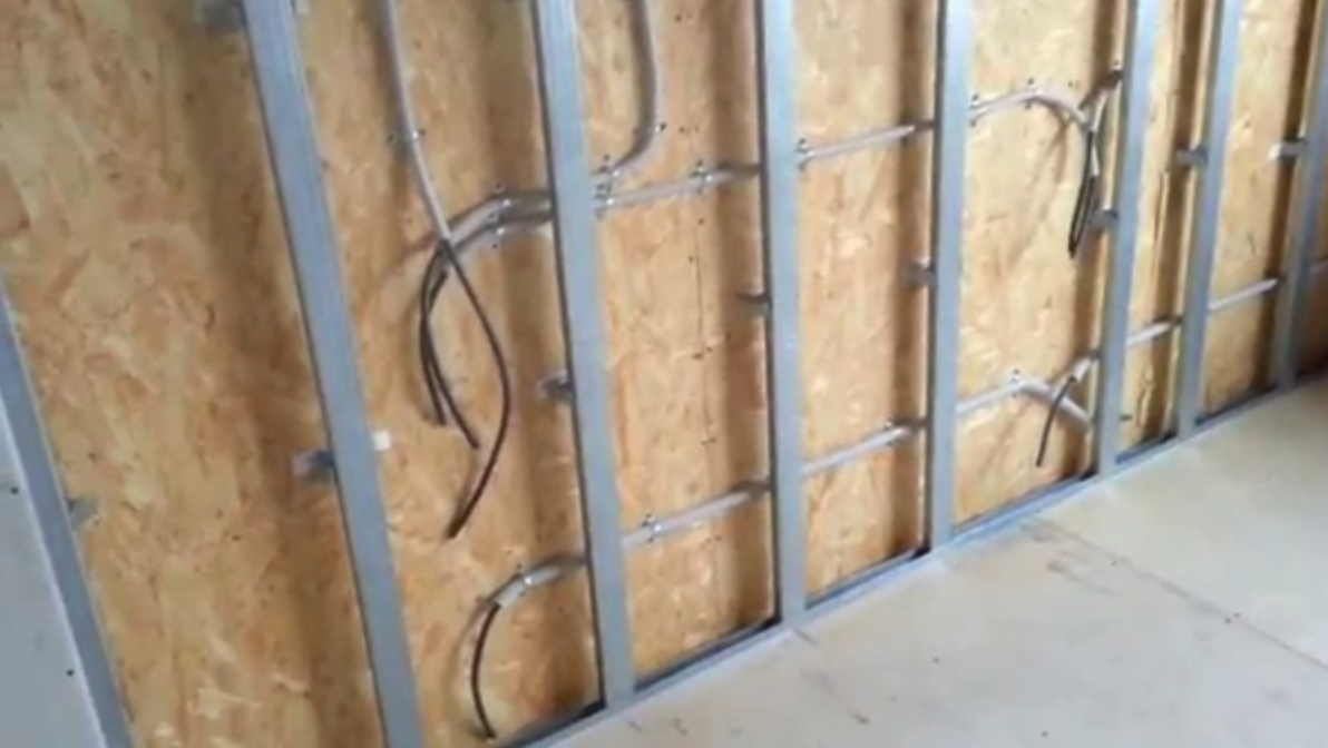 Прокладка кабеля внутри полых стен (под гипсокартоном)