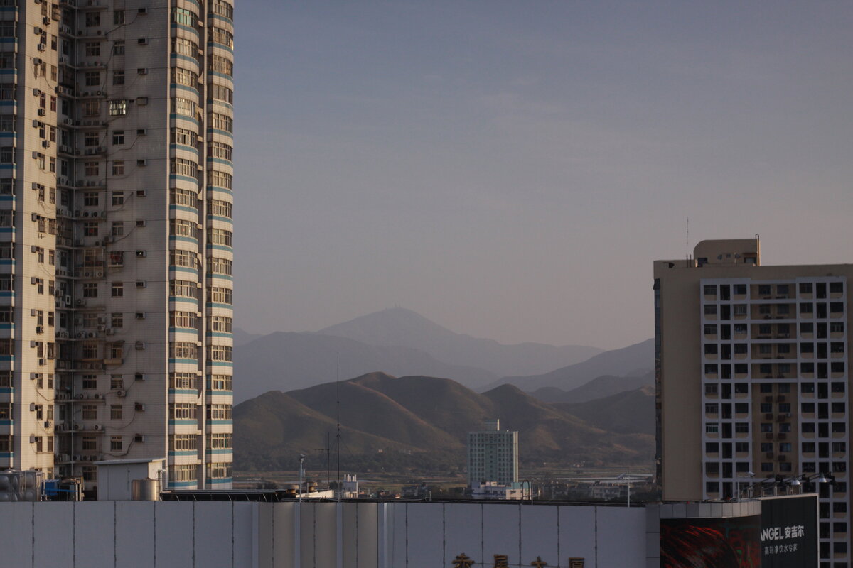 Вид на Гонконг из Шеньчженя