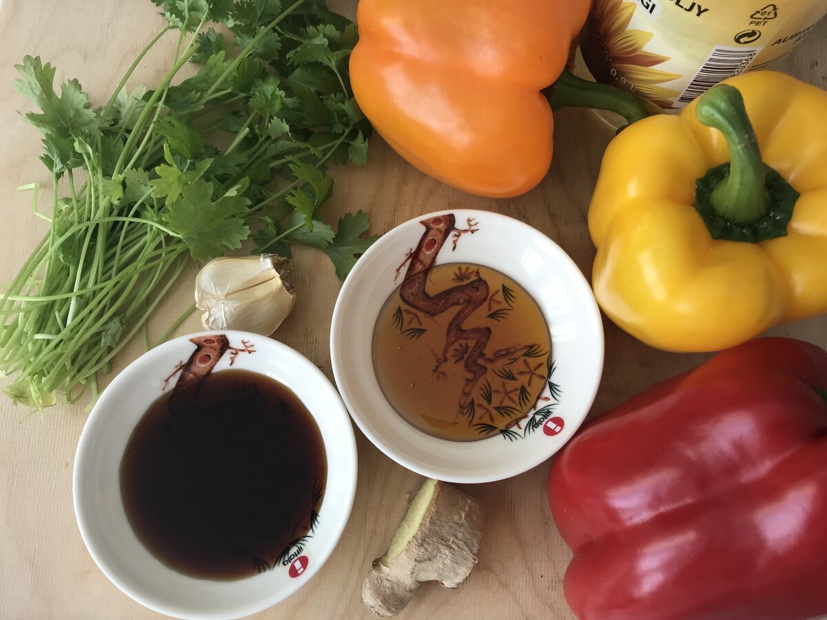 Печеный перец. Печеный болгарский перец. Печеный красный перец. Запеченный перец в маринаде. Запеченный перец в маринаде.