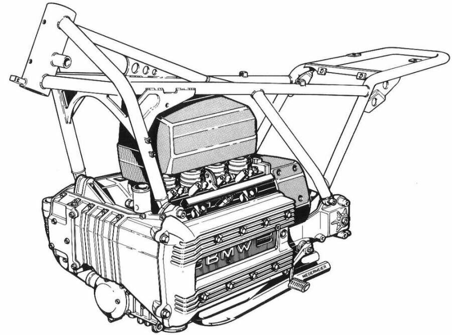 Мотор был интегрирован в силовую структуру рамы. То есть его корпус выполнял несущие функции.
