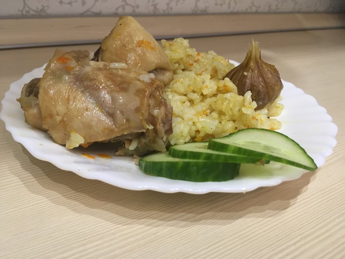 Рассыпчатый и ароматный плов