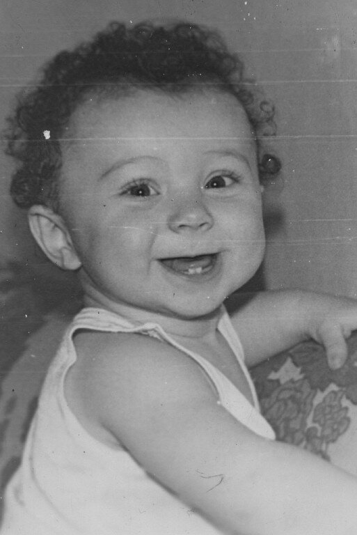 На фотографии я, поэтому разрешения родителей на размещение материала в интернете не требуется :)