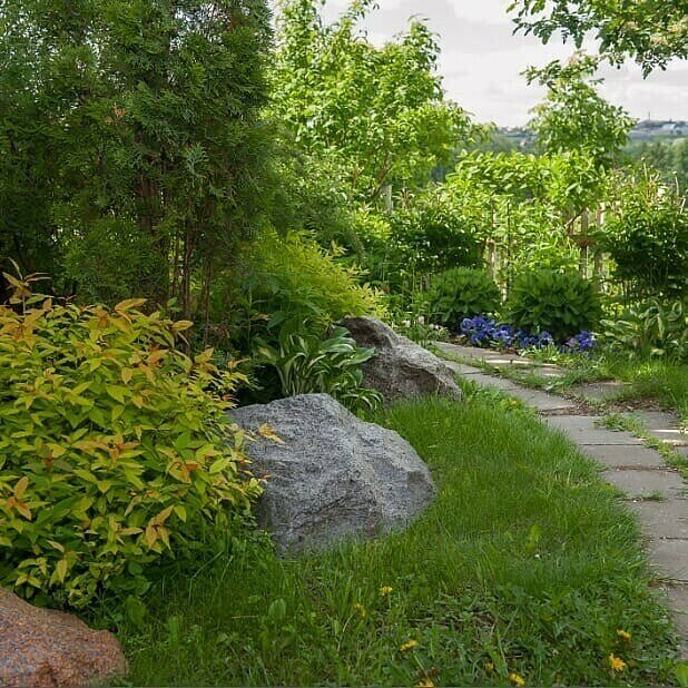 Instagram @iskusstvennyekamni