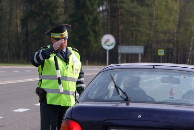 Изображение:  https://car.ru/news/automobili/49607-5-tipov-voditeley-kotoryih-gaishniki-vsegda-proschayut-i-otpuskayut