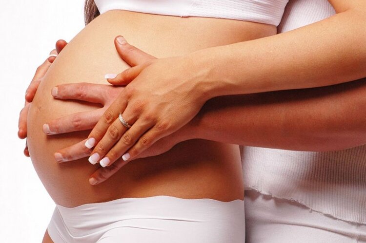 Выделения при беременности на ранних сроках