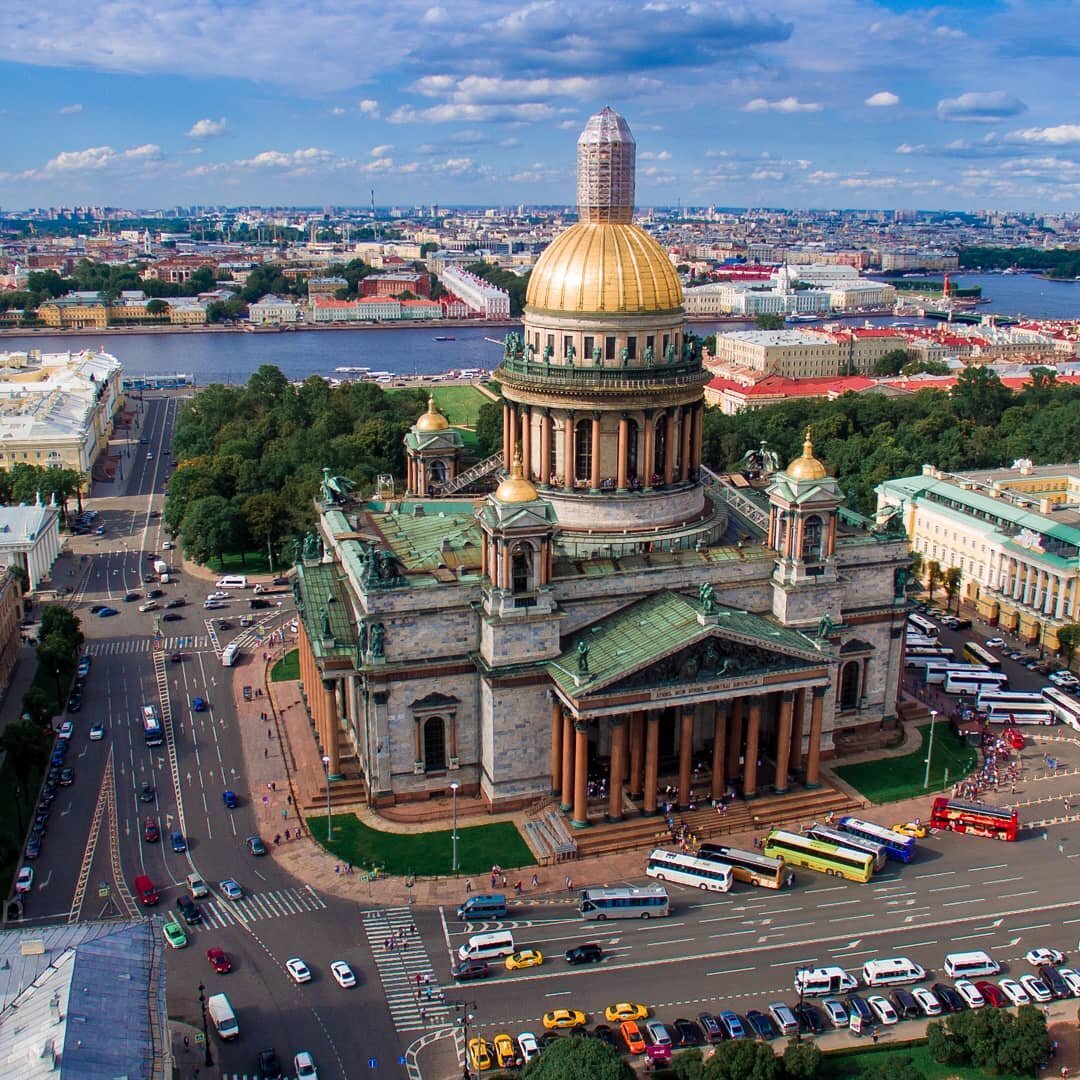 Санкт-Петербург: красиво и летом, и зимой